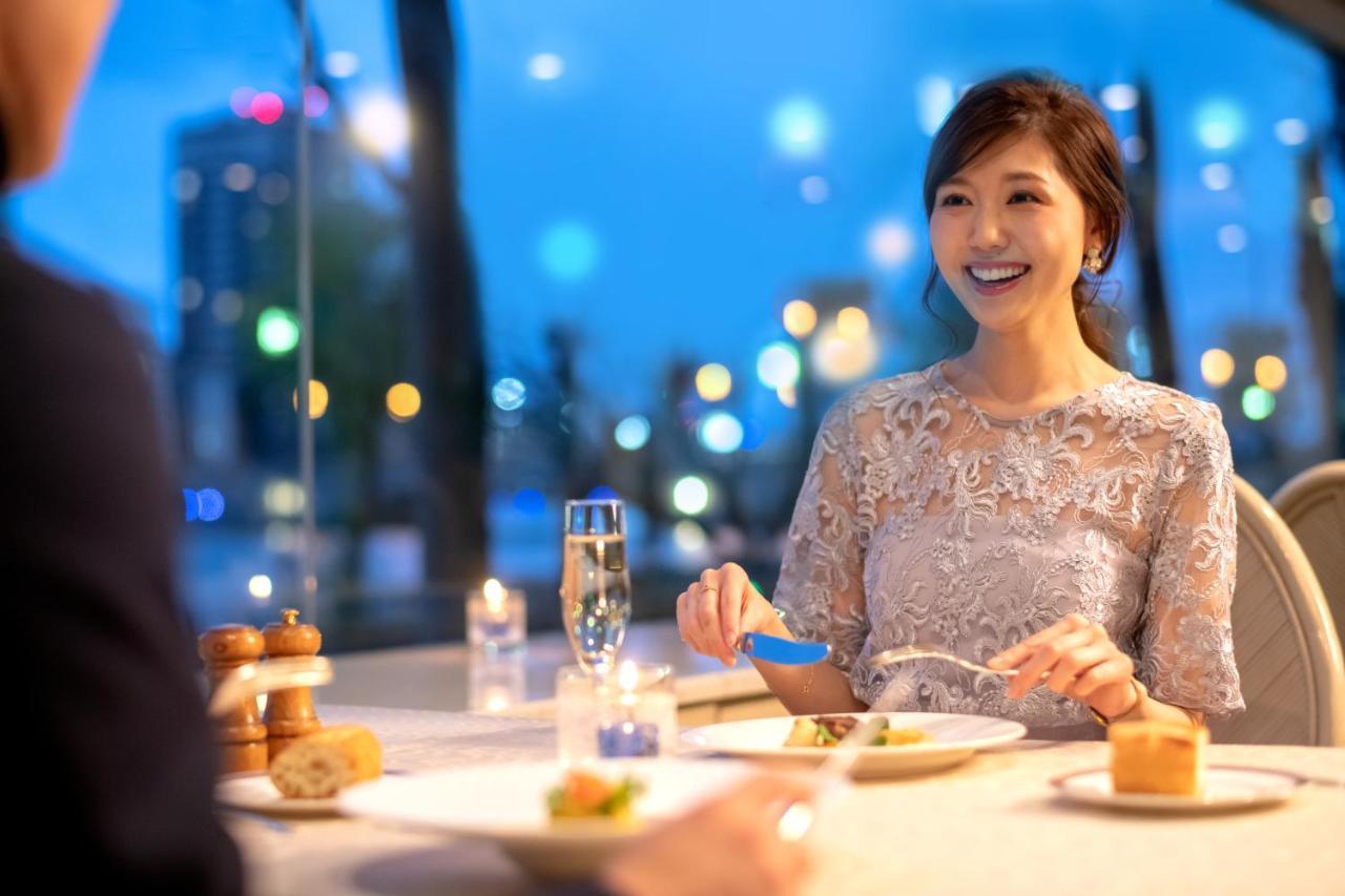 Niigata Grand Hotel Bagian luar foto