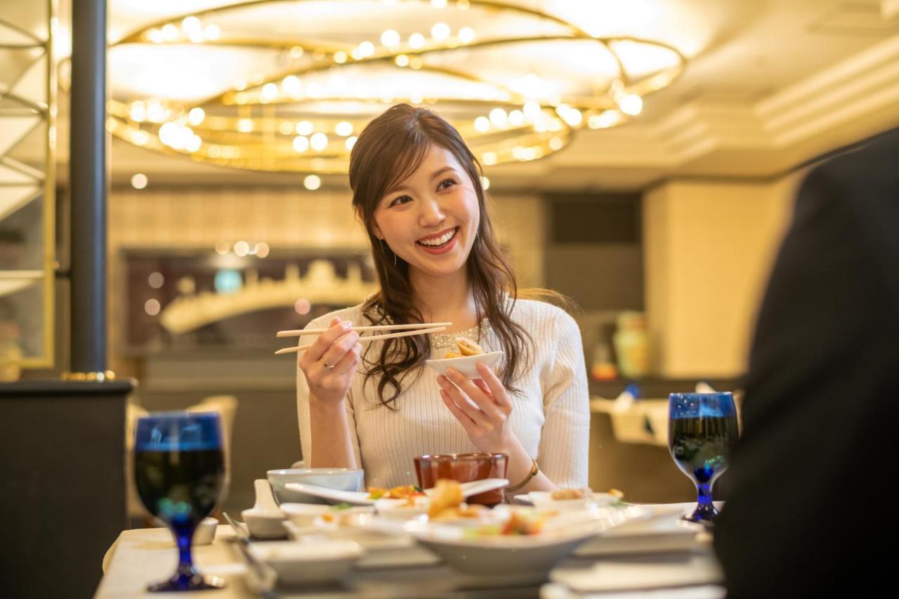 Niigata Grand Hotel Bagian luar foto