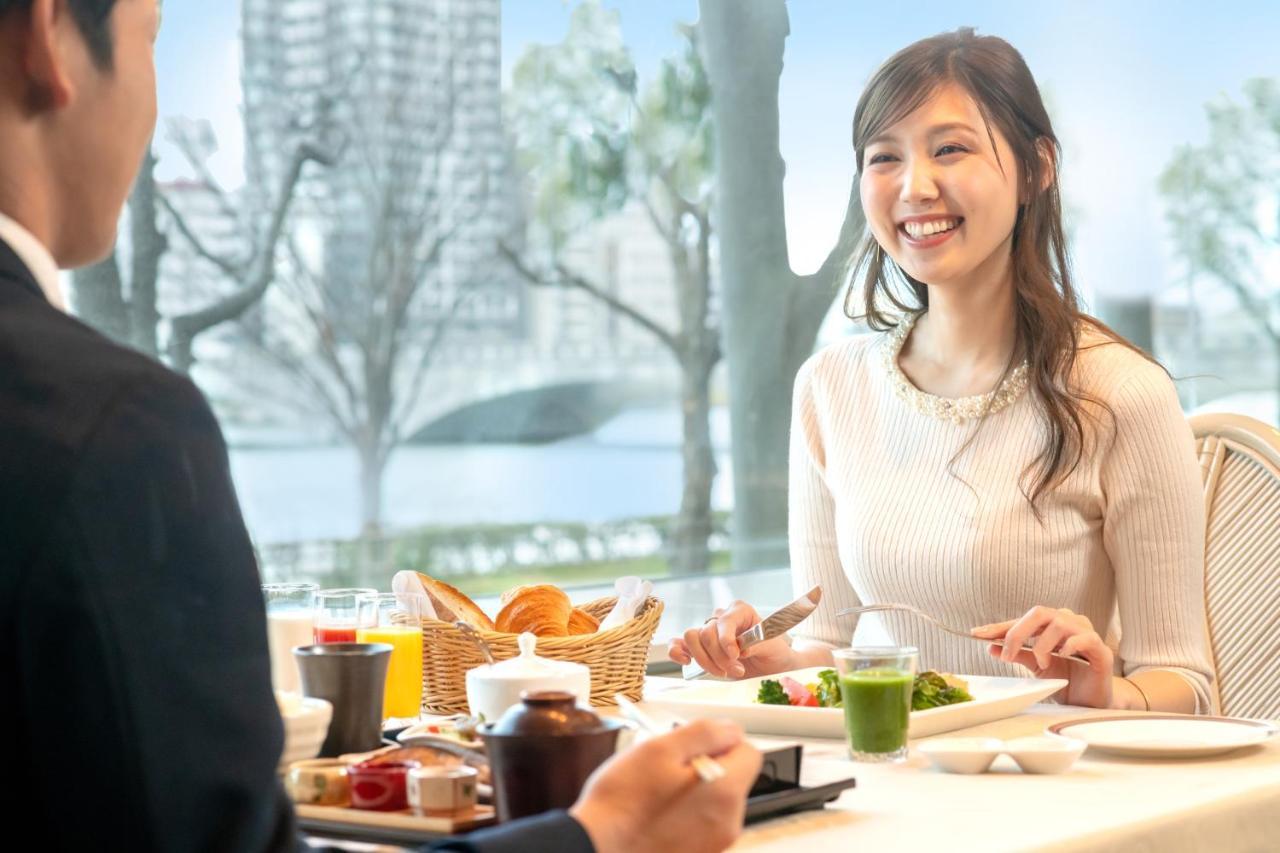 Niigata Grand Hotel Bagian luar foto