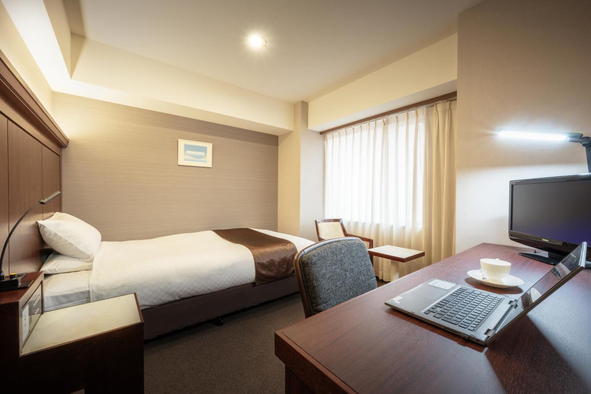 Niigata Grand Hotel Bagian luar foto