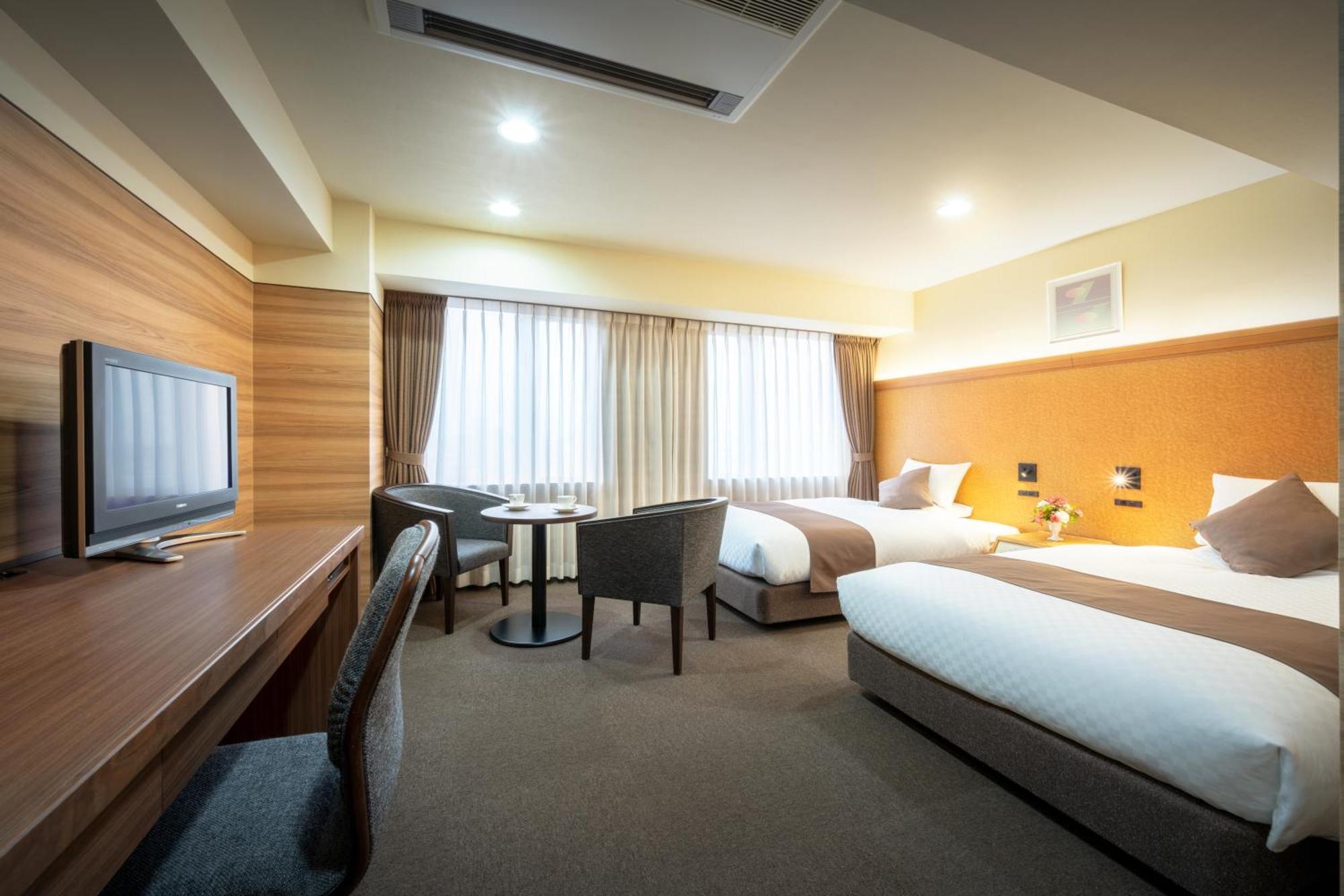 Niigata Grand Hotel Bagian luar foto